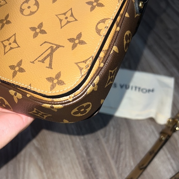 Authentic Louis Vuitton reverse Pochette Métis - Picture 7 of 17